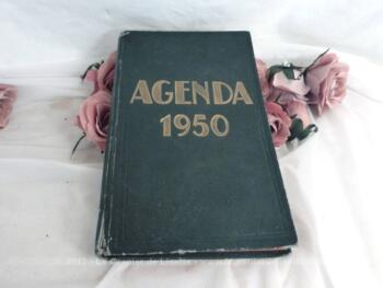 Ancien agenda de bureau de 1950.