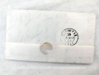 Agée de 173 ans, voici une ancienne lettre pli du 27 mars 1851 soit à peine 62 ans après la révolution française de 1789 ! C'est un courrier à un notaire, mais dont l'auteur de la missive connait bien puisqu'il le nomme "Mon cher Auguste"..