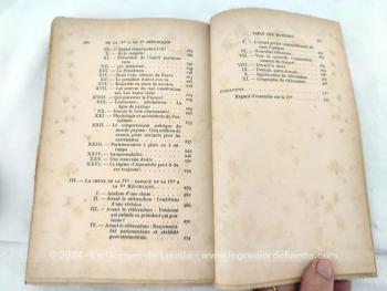 Sur 21 x 13.5 x 2 cm, voici un livre sur 317 pages au titre de "De la IV° à la V° République au jour le jour" écrit par André Siegfried de l’Académie Française, publié en 1968, et édité chez Bernard Grasset Editeur. 