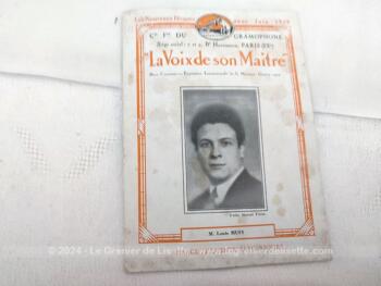 Voici un lot de 5 petits catalogues de marques différentes de disques pour gramophones, Columbia, Parlophone, La Voix de son Maitre et Odéon datant tous de 1929.