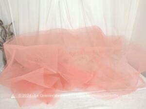 Grand coupon tulle rigide rose saumon pour voile ou jupon vintage