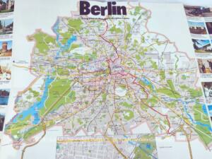 Prospectus vintage plan Berlin 1975 avec mur