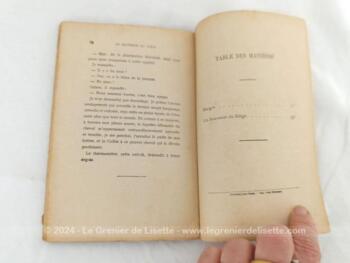 Voici un duo de petits livres de 11.5 x 17.5 x 0.6 cm  concernant les "Oeuvres de Courteline" publié chez Albin Michel avec "Les Gaités de l'Escadron et le Capitaine Marjavel" et  "Margot" datant des années 30.