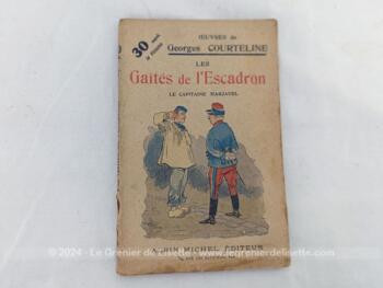 Voici un duo de petits livres de 11.5 x 17.5 x 0.6 cm  concernant les "Oeuvres de Courteline" publié chez Albin Michel avec "Les Gaités de l'Escadron et le Capitaine Marjavel" et  "Margot" datant des années 30.