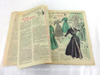 Ancienne revue Le Petit Echo de la Mode du 22 novembre 1953, véritable trésor vintage de 72 ans avec des idées de modèles de robes pour femmes et enfants, de broderies, de décorations et de coiffures.. Tout le mystère de l'élégance pour l'automne 1953.